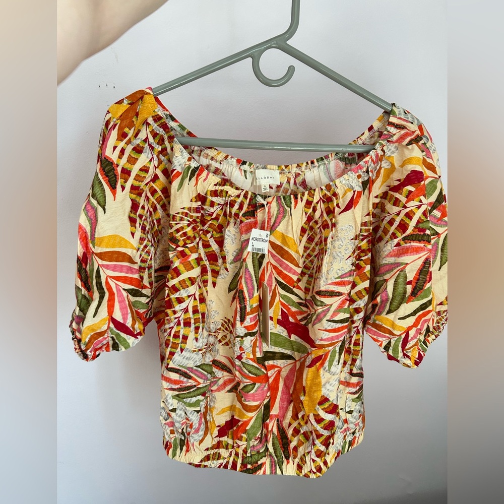 MELLODAY gorgeous Leaf Print Blouse NWT